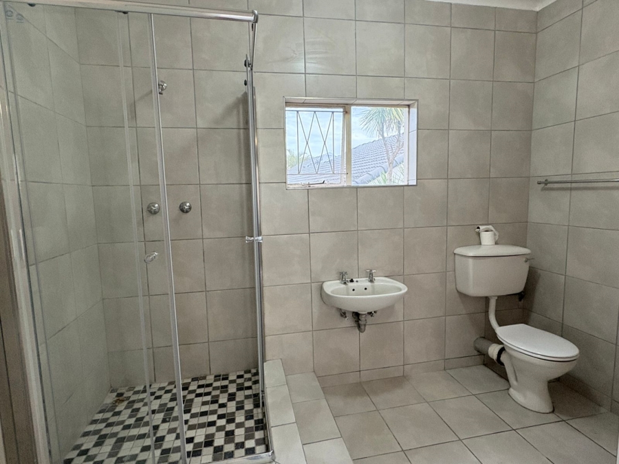 To Let 1 Bedroom Property for Rent in Beacon Bay Eastern Cape